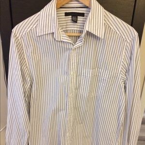 Kenneth Cole dress shirt. Worn lightly.